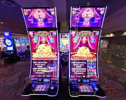 7dew mobile app login screen showing sportsbook and live-dealer game categories